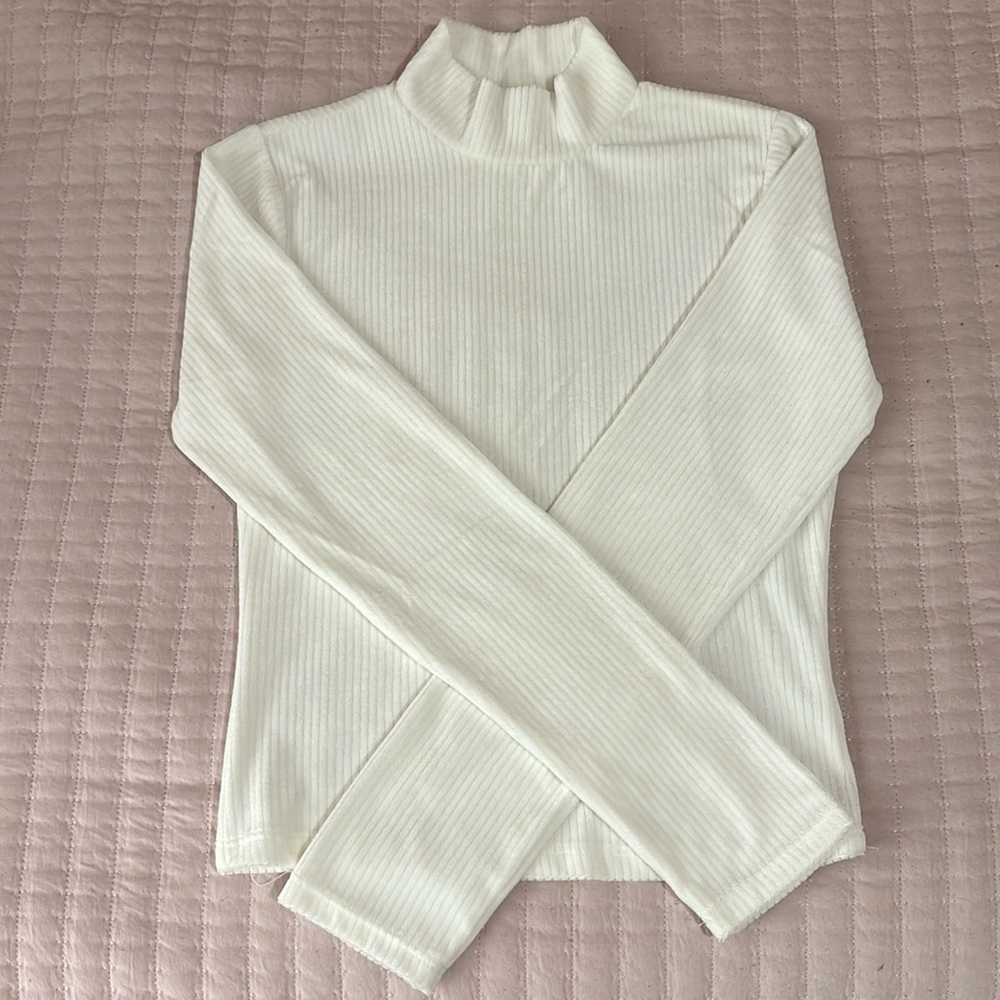 White Velvet Turtle Neck Long Sleeve